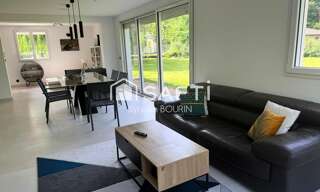 Maison 9 Pièces 289 m² à vendre à Sainte-Euphémie (01600)