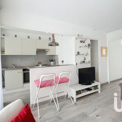 Appartement 3 pièces 240000 €