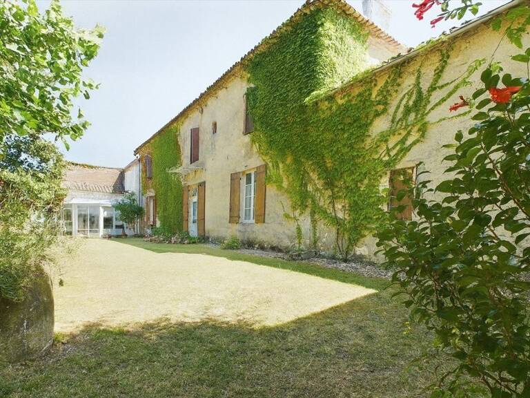 Corps de ferme — photo 1