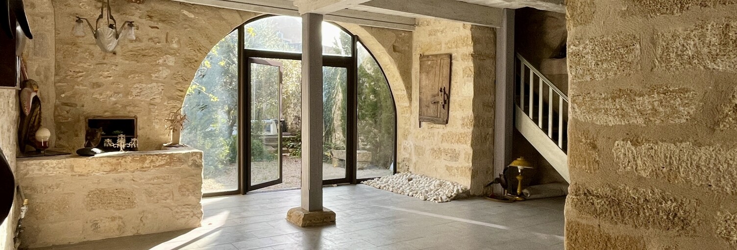 Maison 11 Pièces 225 m² à vendre à Sanilhac-Sagriès (30700)