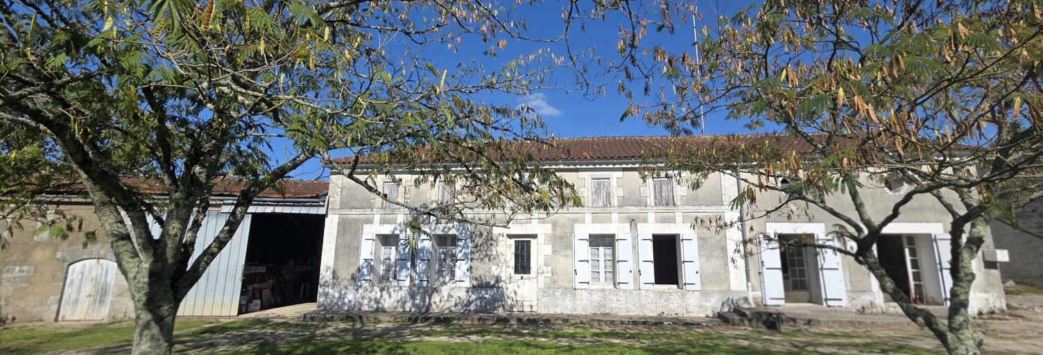 Maison 5 Pièces 143 m² à vendre à Chamouillac (17130)