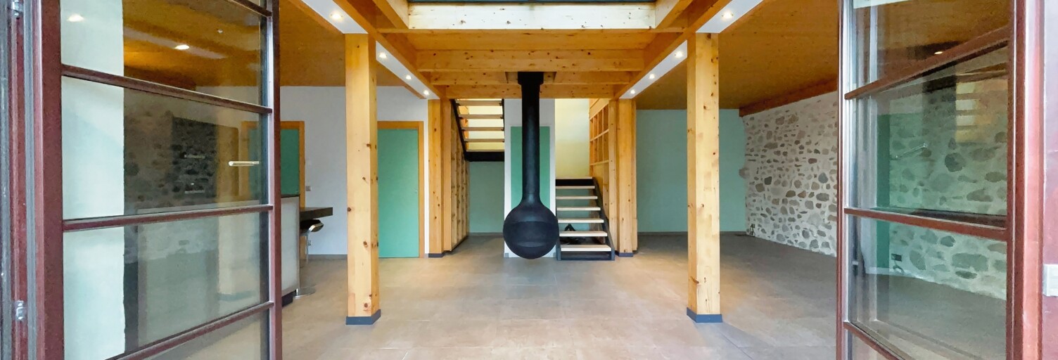 Maison 7 Pièces 225 m² à vendre à Saint-Genis-Pouilly (01630)