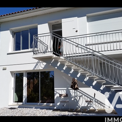 Immeuble  377000 €