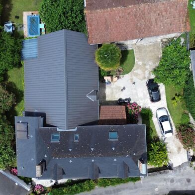 Maison 6 pièces 449000 €