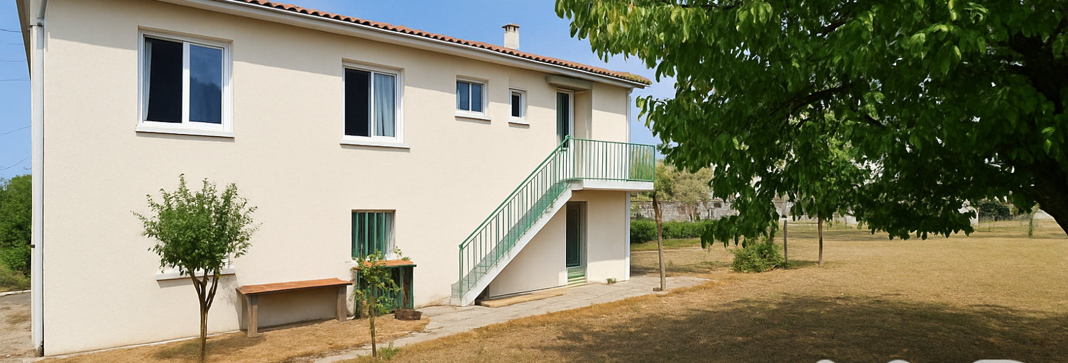 Maison 5 Pièces 93 m² à vendre à Saint-Michel (16470)