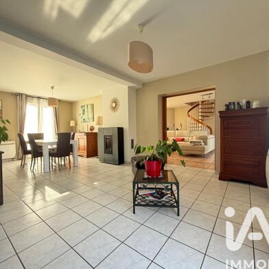 Maison 7 pièces 439000 €