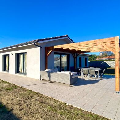 Maison 6 pièces 379000 €