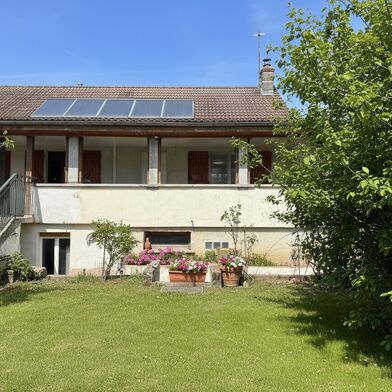 Maison 8 pièces 327600 €
