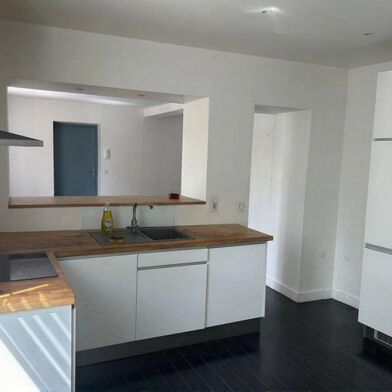 Appartement 5 pièces 1400 €