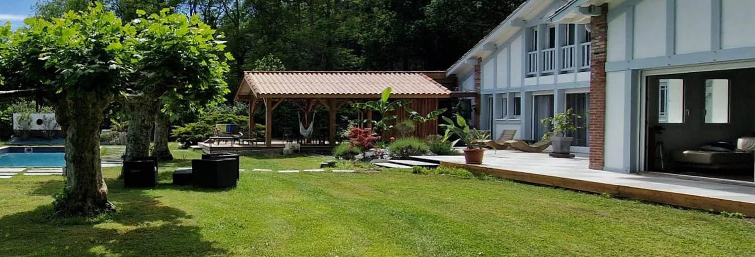 Maison 10 Pièces 295 m² à vendre à Tosse (40230)