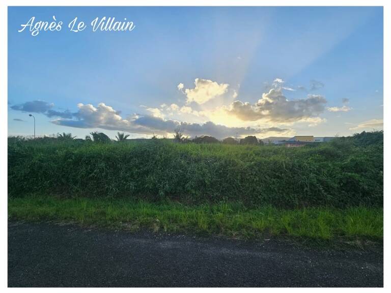 Terrain Commercial dans la ZAC de Nolivier — photo 1