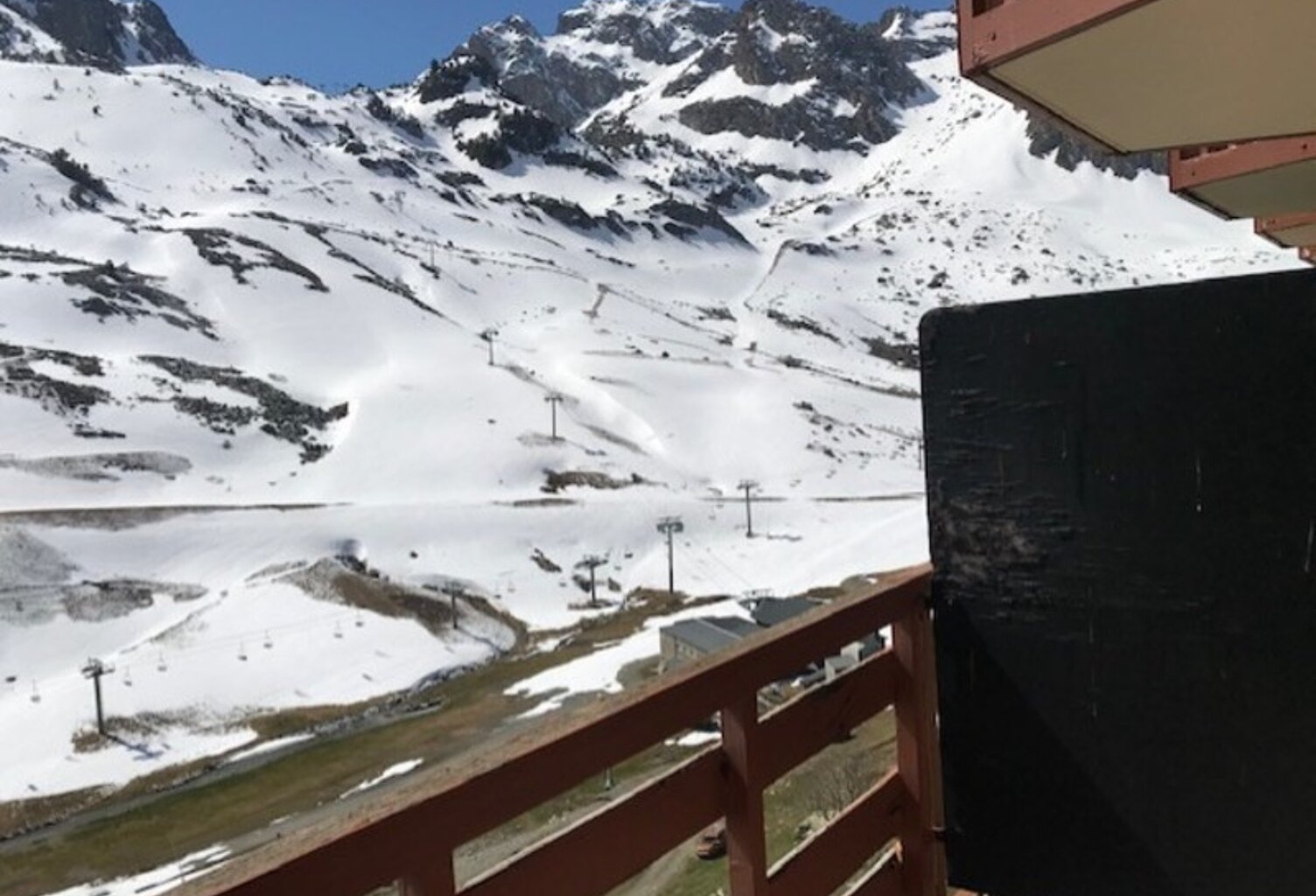 A la MONGIE Studio face aux pistes dans résidence TOURMALET avec balcon — photo 1