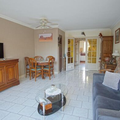 Appartement 3 pièces 243000 €