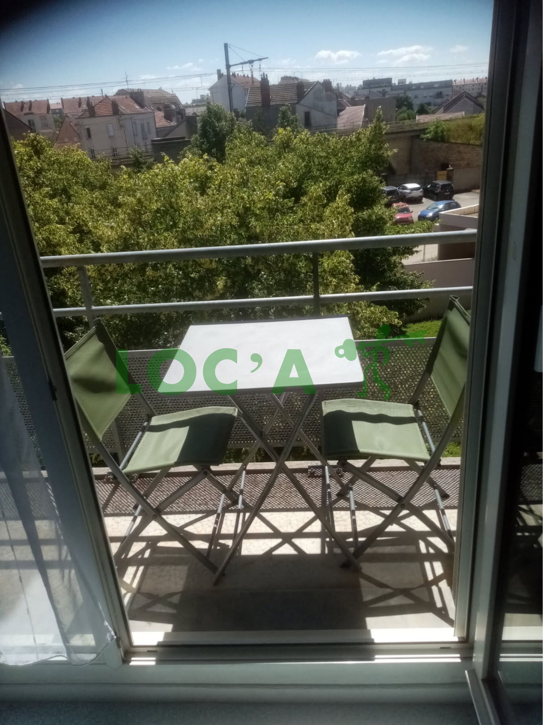 Location Studio 18 m² à Dijon 502 ¤ CC /mois