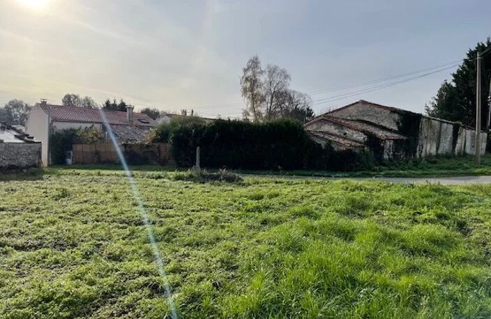 Terrain et Maison à Rénover à Romegoux — photo 3