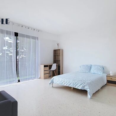 Appartement 1 pièces 580 €