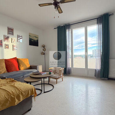 Appartement 3 pièces 730 €