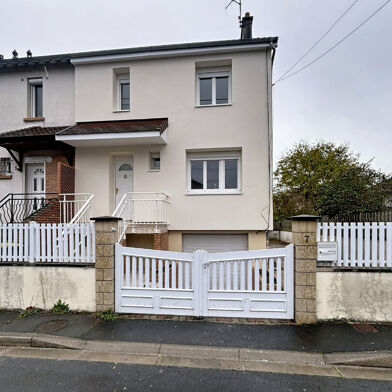 Maison 5 pièces 1140 €