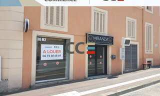 Commerce  70 m² à louer à Cannes (06400)