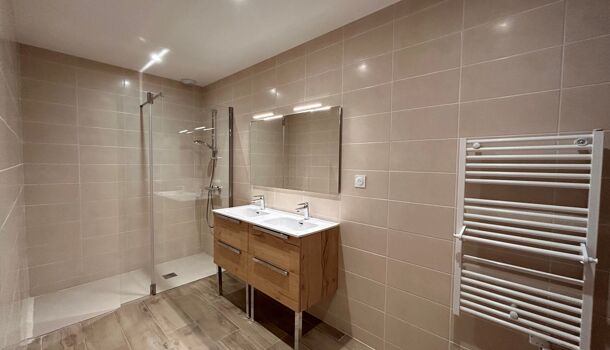 Appartement 4 pièces  à louer Serres-Castet 64121