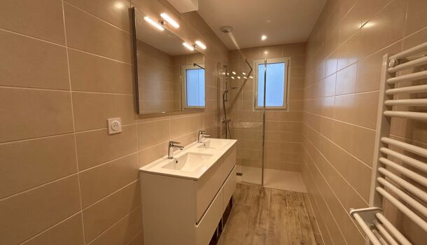 Appartement 4 pièces  à louer Serres-Castet 64121