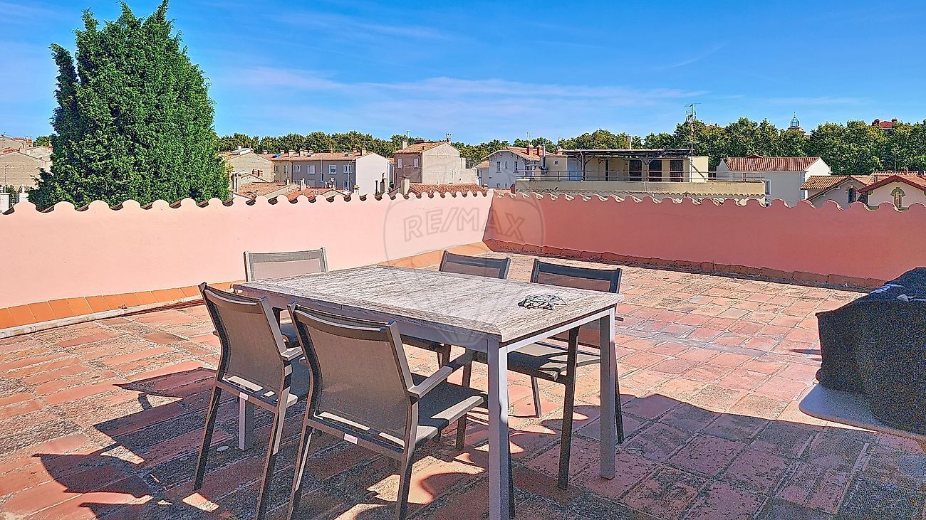Villa / Maison  T6 à vendre Perpignan 66000