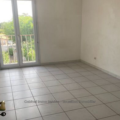 Appartement 3 pièces 610 €
