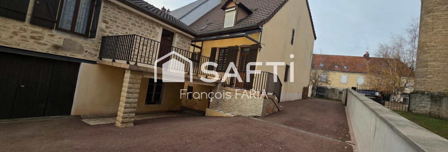 Maison 6 Pièces 140 m² à vendre à Saint-Vallier (71230)