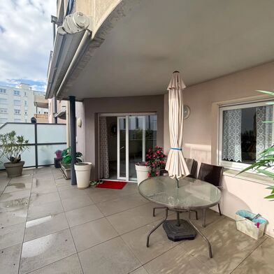 Appartement 3 pièces 850 €