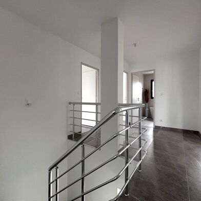 Maison 5 pièces 359000 €