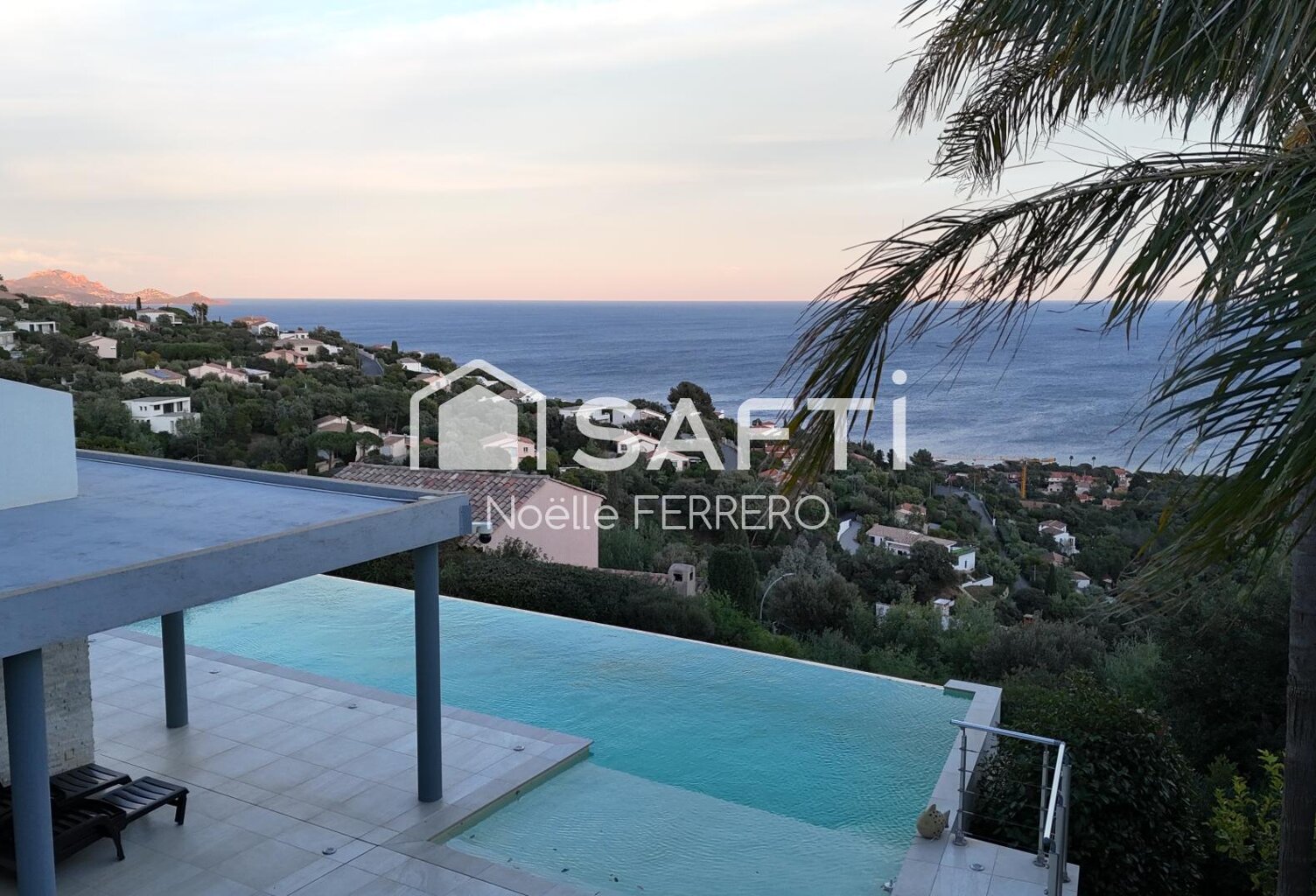 VILLA 6 PIÈCES VUE MER PANORAMIQUE  LES ISSAMBRES — photo 1