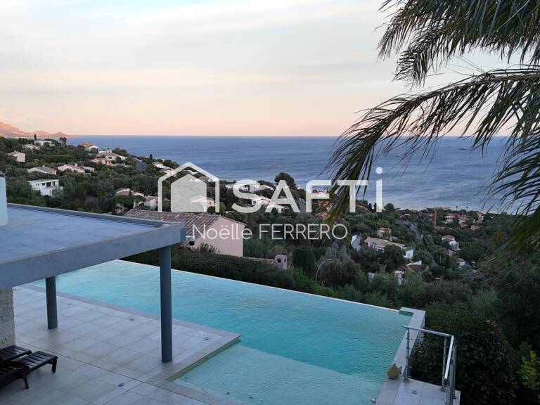 VILLA 6 PIÈCES VUE MER PANORAMIQUE  LES ISSAMBRES — photo 1