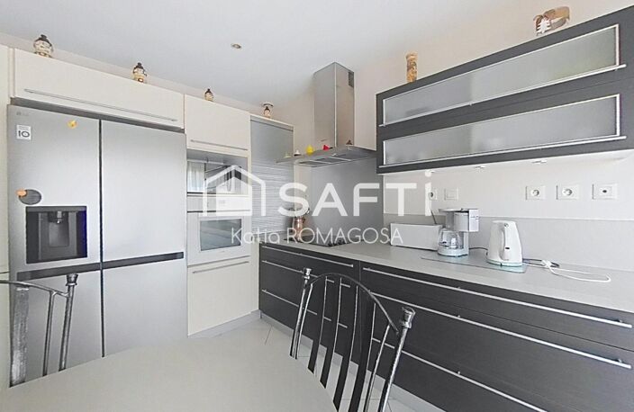 Le confort absolu : 175 m² habitables - 4 chambres - piscine au sel — photo 5