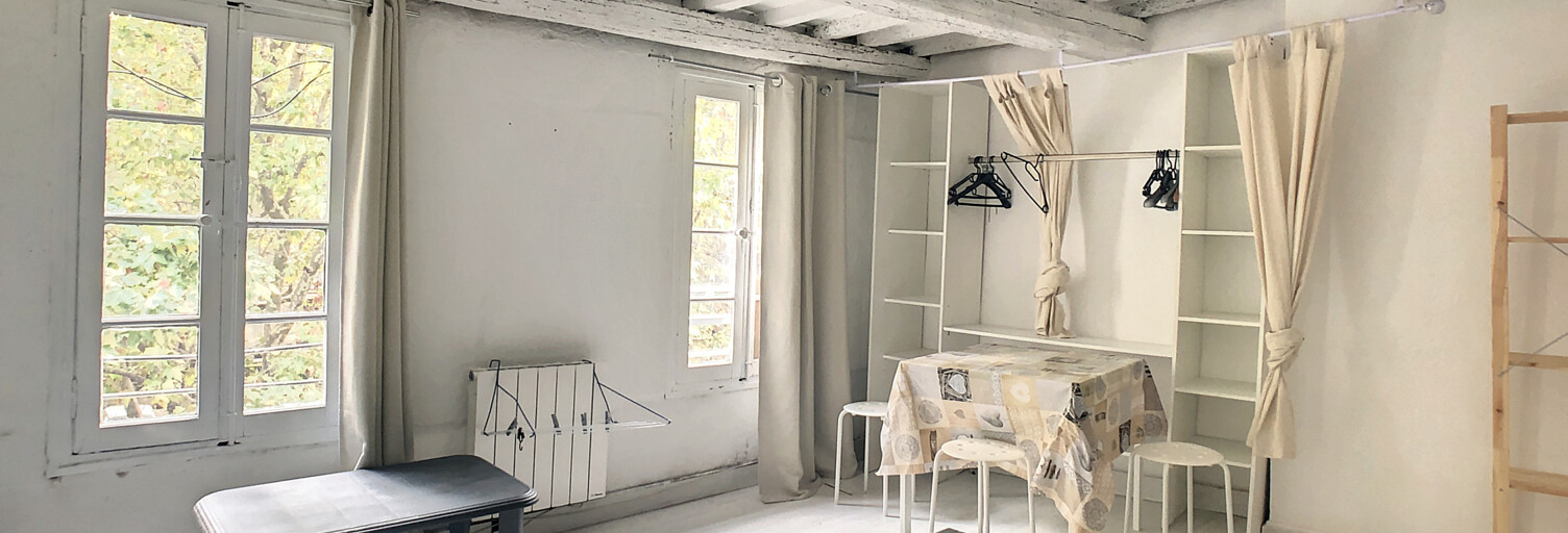 Immeuble  100 m² à vendre à Arles (13200)