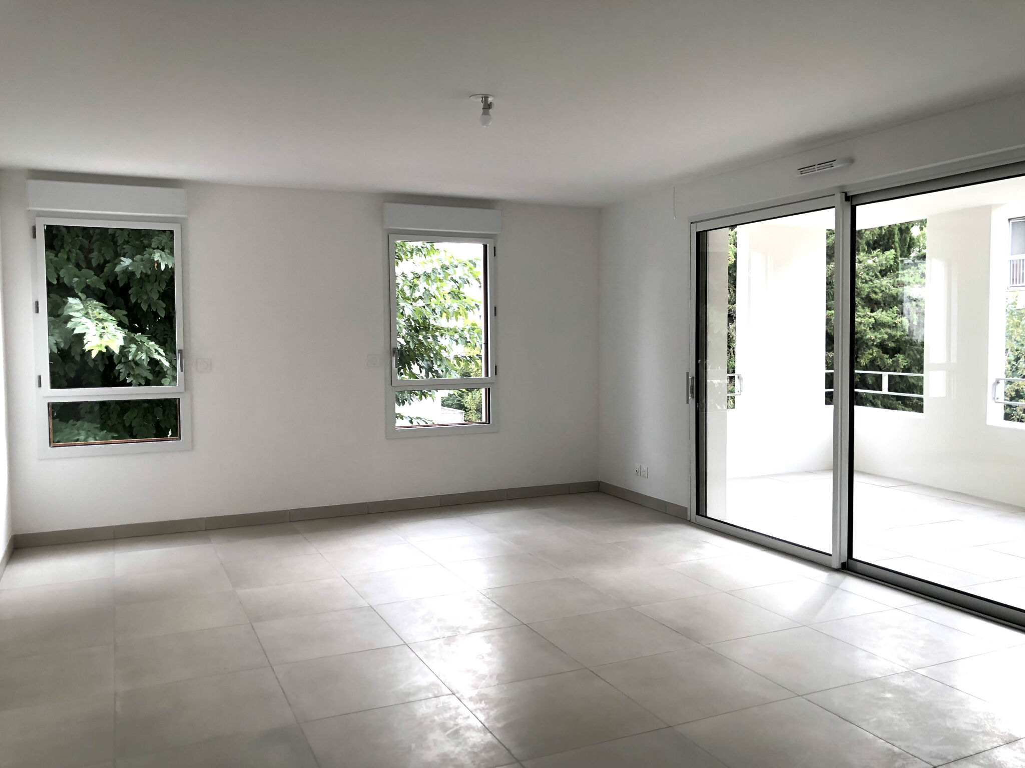 Appartement  T3 à louer Marseille 8eme 13008