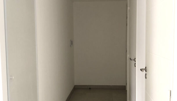 Appartement 3 pièces  à louer Marseille 8eme 13008