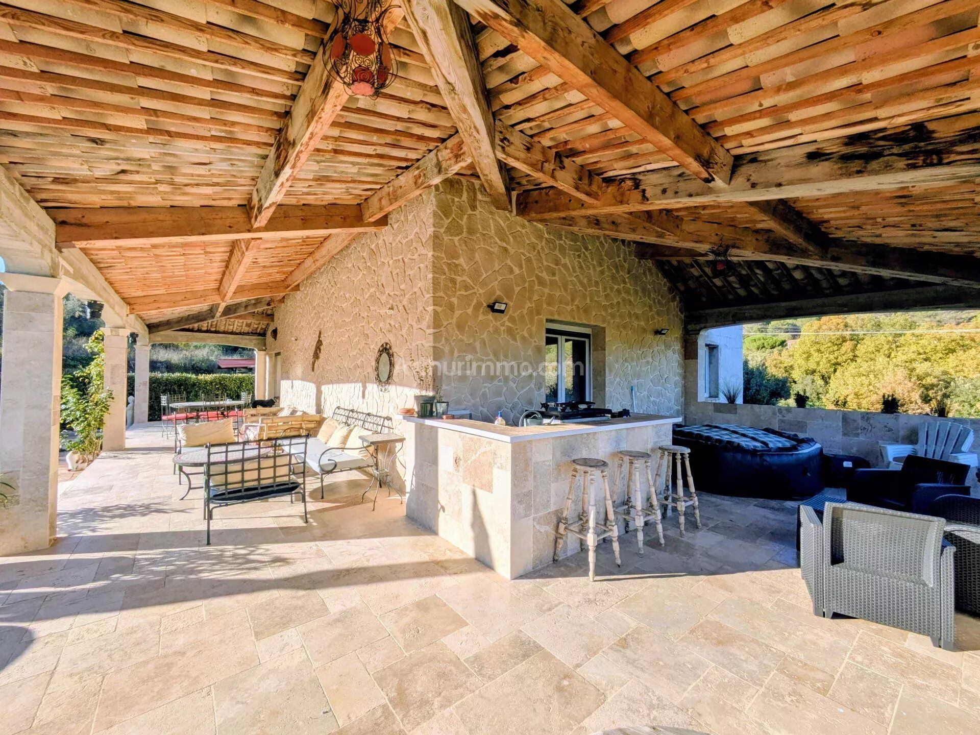 Maison 6 pièces 196 m² · à Salernes · 196 m² · 469 000 €