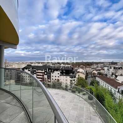 Appartement 5 pièces 3895 €