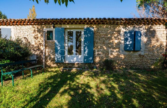 Gordes : propriété d’agrément au calme sur 2,4 hectares — photo 2