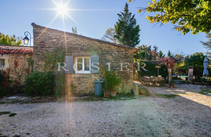Gordes : propriété d’agrément au calme sur 2,4 hectares — photo 3