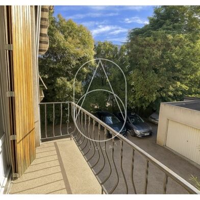 Appartement 6 pièces 430500 €