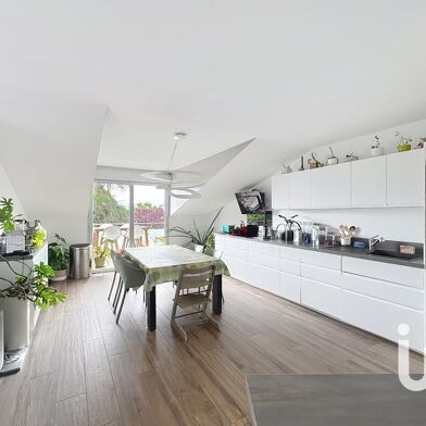 Appartement 5 pièces 473900 €