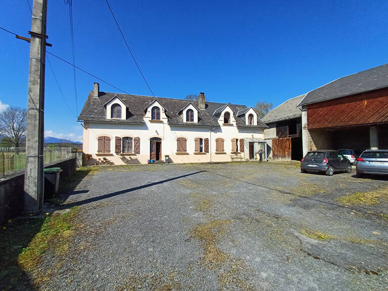 Maison La Barthe De Neste 7 pièce(s) 217 m2 — photo 1