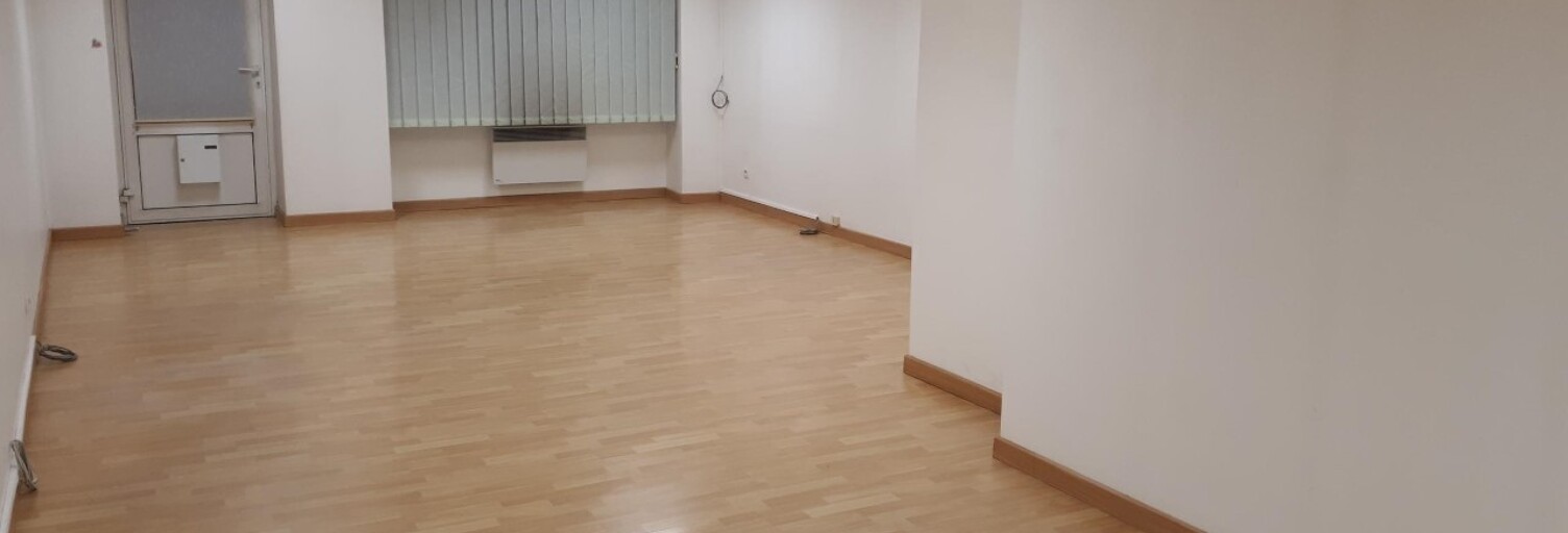 Commerce  59 m² à louer à Ambérieu-en-Bugey (01500)