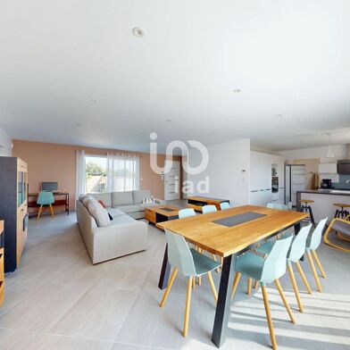 Maison 4 pièces 405000 €