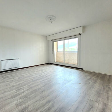 Appartement 3 pièces 650 €