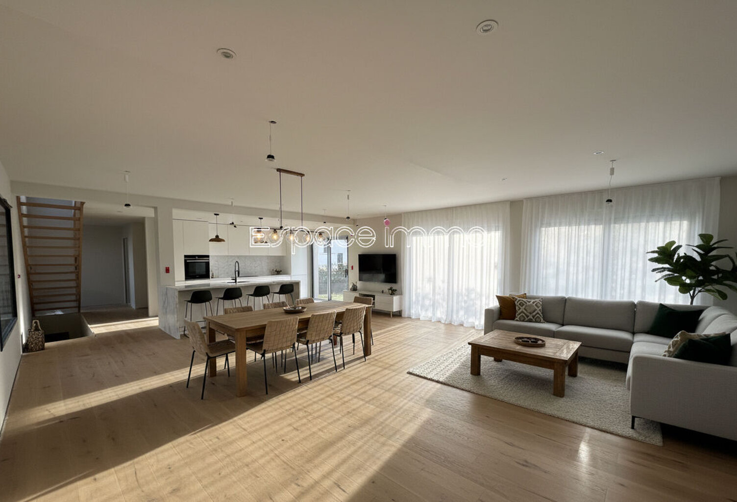 Belle maison contemporaine toute neuve avec garage double et jardin - 6 pièces - 200 m² — photo 1
