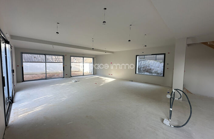 Belle maison contemporaine toute neuve avec garage double et jardin - 6 pièces - 200 m² — photo 5