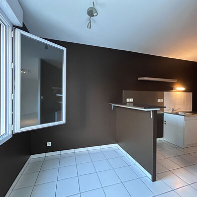 Appartement 3 pièces 954 €