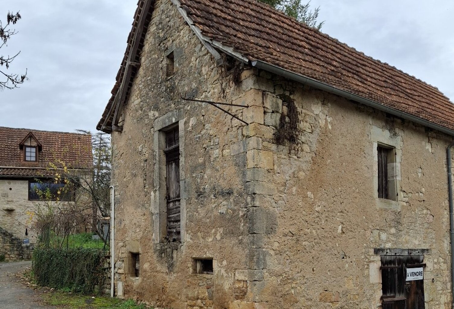 Grange — photo 1